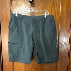 Men’s Marmot Cargo Shorts Waist 34